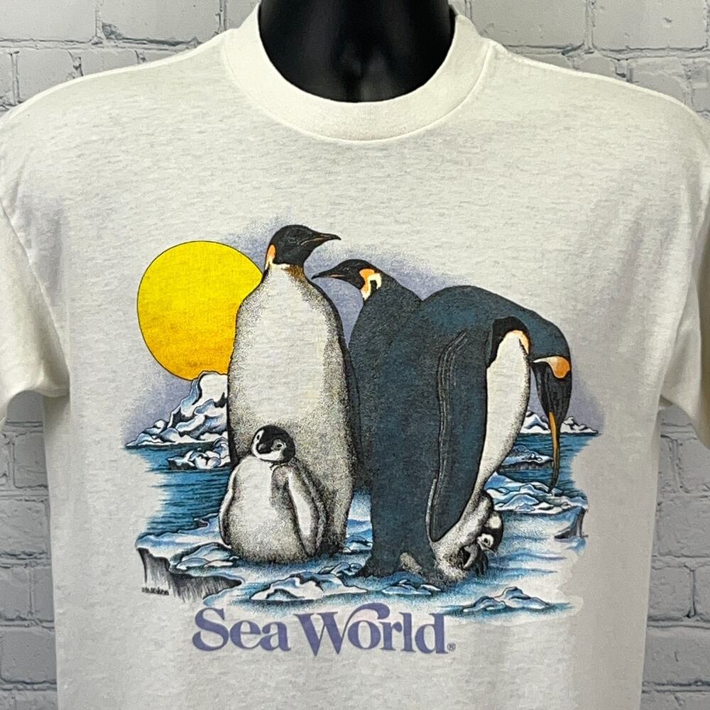 Vintage 80s SeaWorld Penguins T Shirt Short Sleeve USA White Tee Unisex M Medium